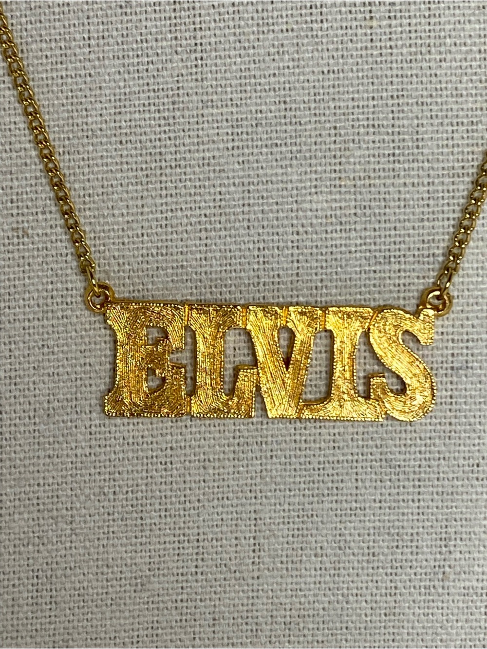 Vintage Elvis Presley Gold Tone Name Necklace 18” Chain Rock & Roll Fan Jewelry